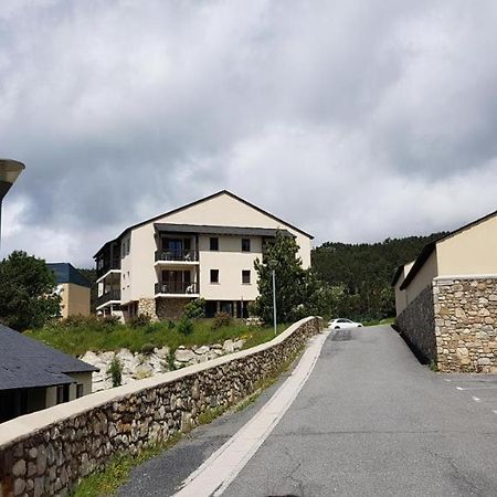 Charmant studio face aux Pyrénées Font Romeu Exterior foto