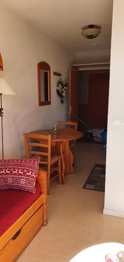Charmant studio face aux Pyrénées Font Romeu Exterior foto